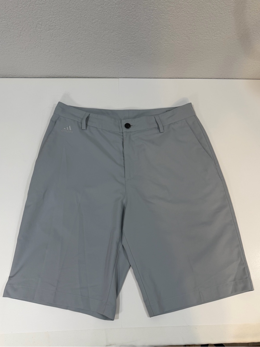 Men’s Adidas Climalite Light Gray Shorts Size 32